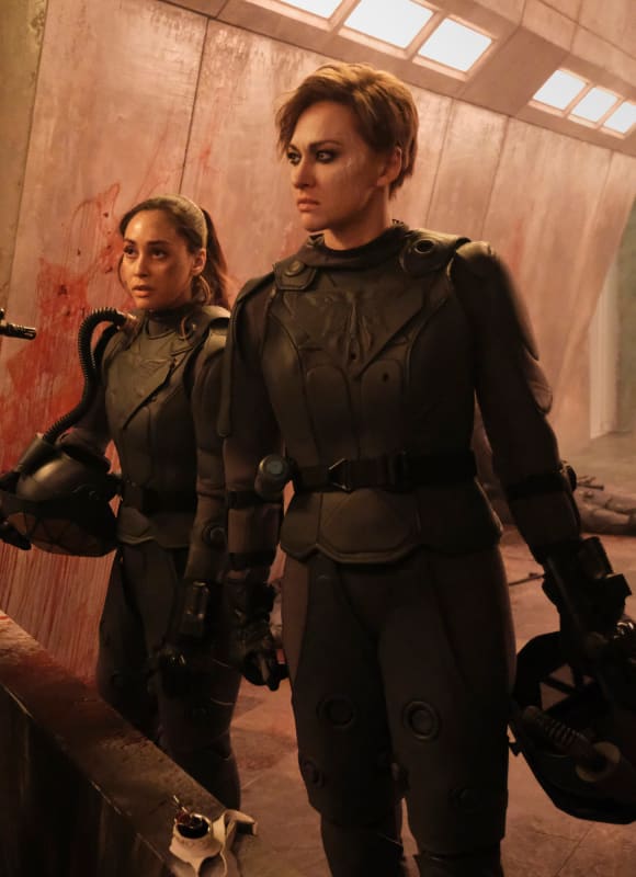 The 100 Season 7 Episode 16 Review The Last War TV Fanatic
