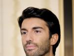 Supporting Them Both - Jane the Virgin