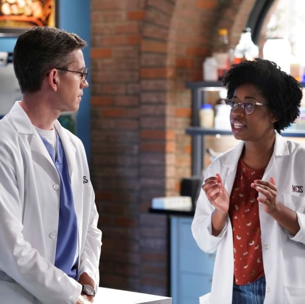 Stunning Discoveries - NCIS Season 17 Episode 5
