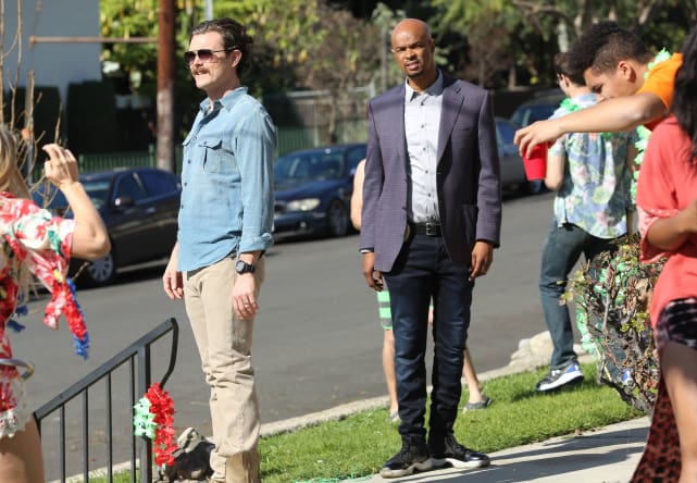 Time to Party - Lethal Weapon Season 1 Episode 16