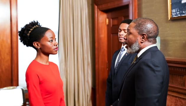 The Royal Family - God Friended Me Season 2 Episode 13