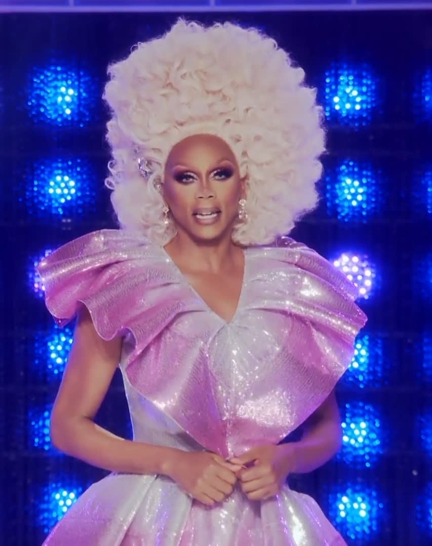 Watch rupaul's drag race 2025 season 13 episode 1