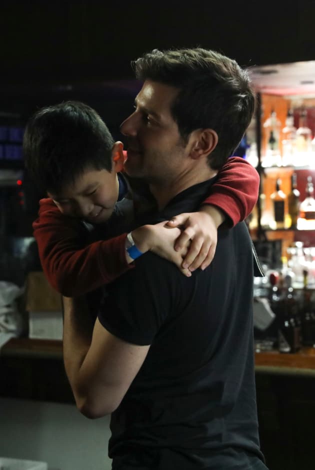 Loving Fatherhood - A Million Little Things Season 1 Episode 6