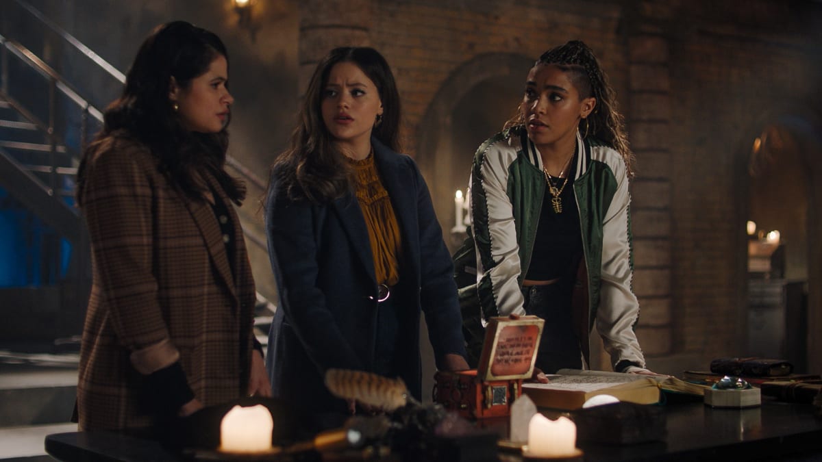 Borneobulletin Com Charmed 2018 Season Episode Online Charmed Ones - Main Image