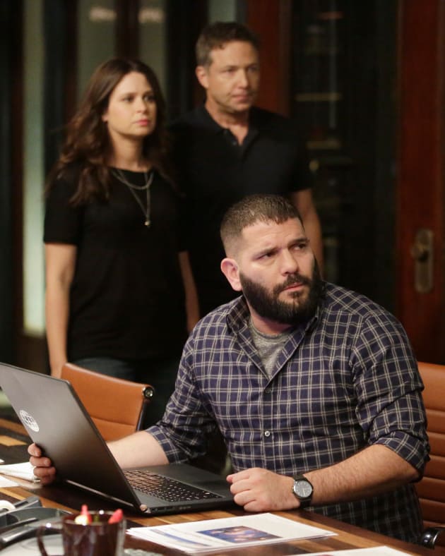 More Drama - Scandal Season 6 Episode 3