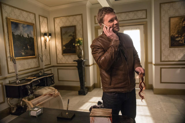 Lucifer makes a phone call - Supernatural Season 12 Episode 23