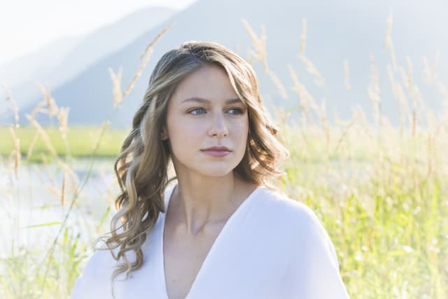 Moving On - Supergirl Season 3 Episode 1