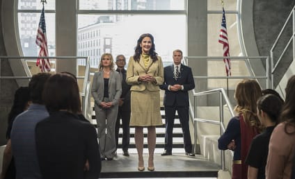 Supergirl Photo Preview: Meet the President!