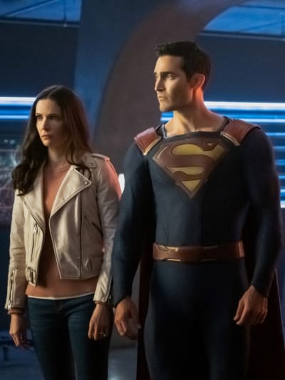 Clark and Lois - Supergirl Season 5 Episode 9