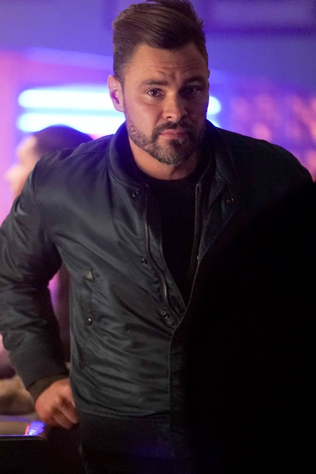 The Hunt Is On - Chicago PD Season 8 Episode 10
