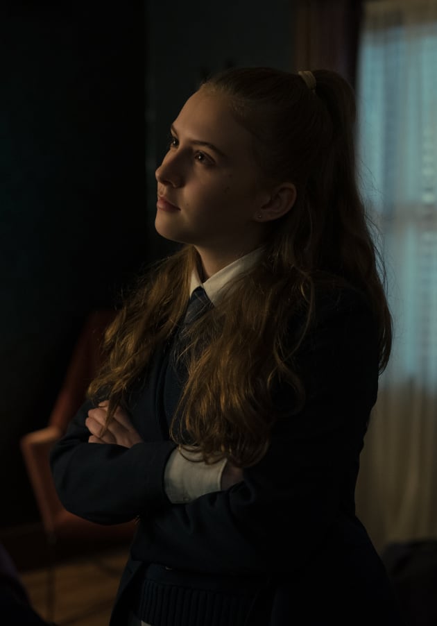 Lynn Stands Her Ground - Evil Season 3 Episode 10