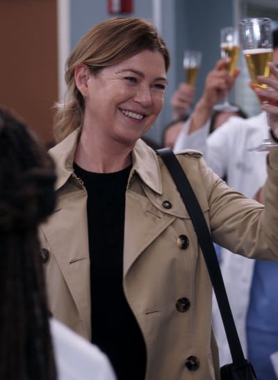 Madam secretary sales white trench coat