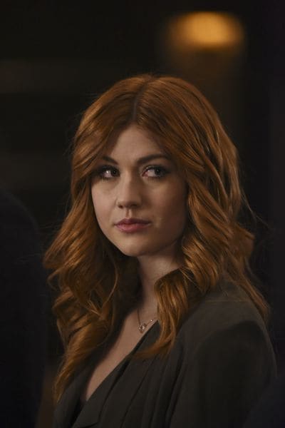 Is clary the key shadowhunters
