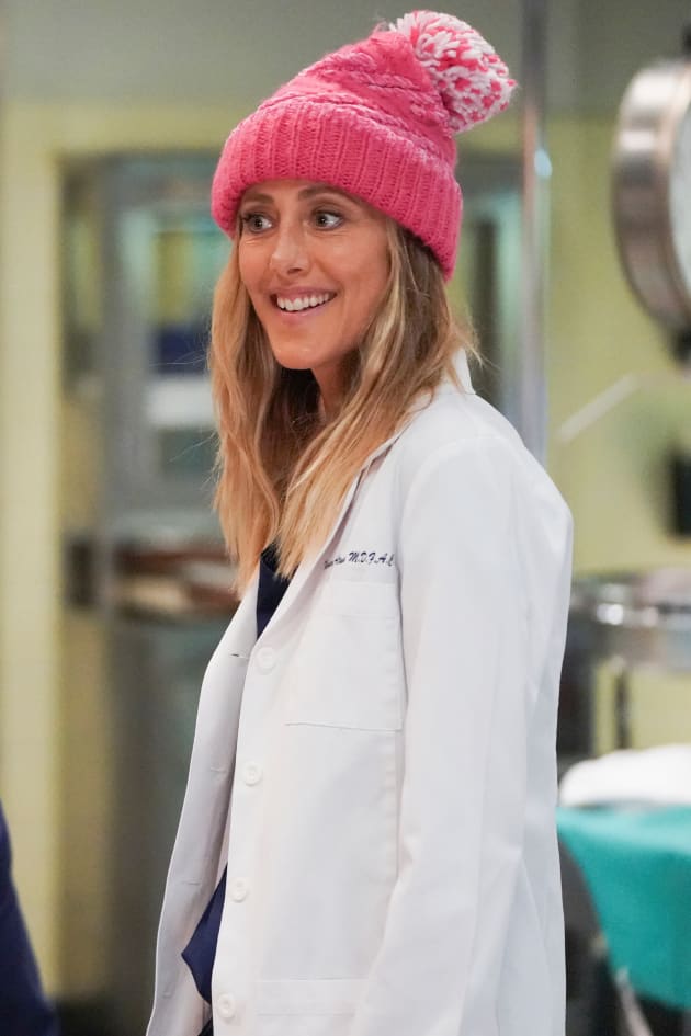 Pink Hat - Grey's Anatomy Season 18 Episode 3