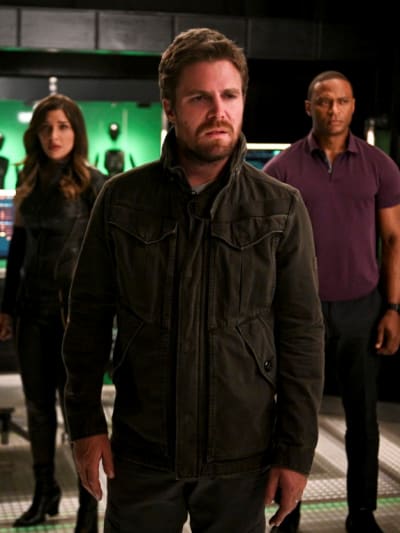 Arrow Season 8 Episode 4 Review Present Tense Tv Fanatic