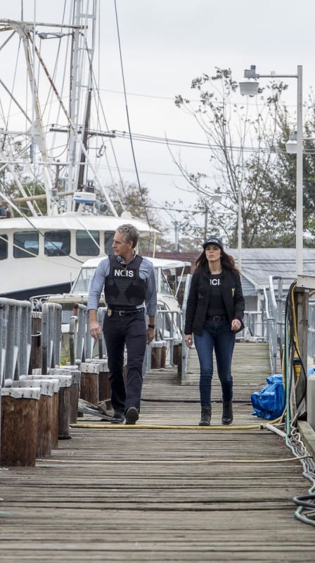 on The Waterfront - NCIS: New Orleans Season 3 Episode 13