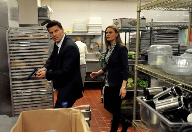 Brennan and Booth Search the Kitchen