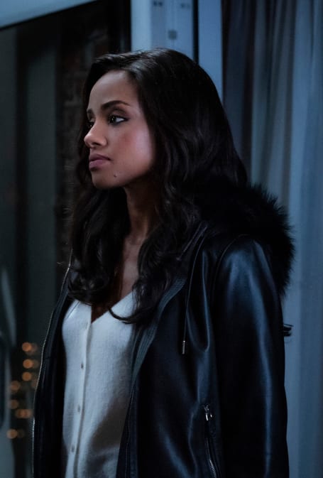 Sophie in a Dilemma - Batwoman Season 1 Episode 14