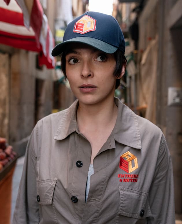 New Look For Villanelle - Killing Eve Season 3 Episode 1