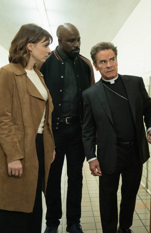 EVIL Season 1 Episode 10 Review: 7 Swans a Singin' - TV ...