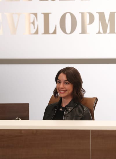 Ivy Smiles - Once Upon a Time Season 7 Episode 4