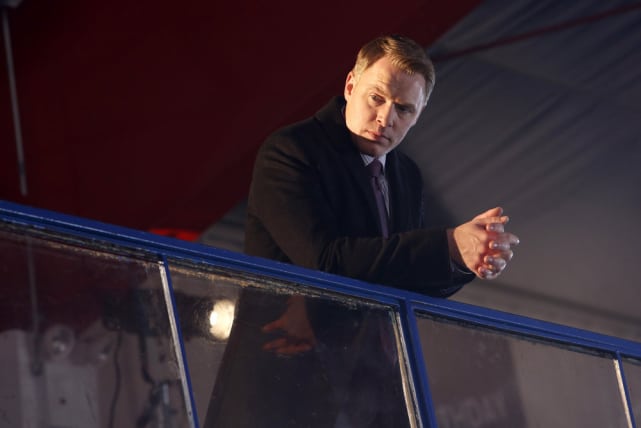 Ressler keeps a look out - The Blacklist Season 4 Episode 18