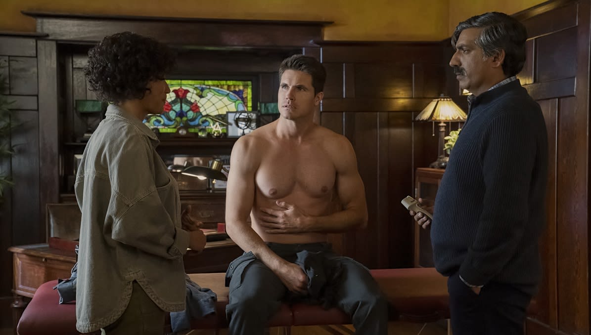 Doctor Visit - Upload Season 3 Episode 4 - TV Fanatic