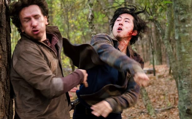Glenn on the Attack - The Walking Dead Season 5 Episode 16