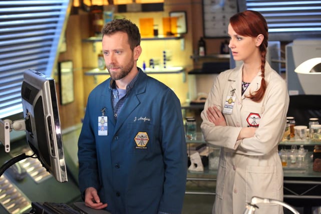 Hodgins and Warren Work Together - Bones Season 10 Episode 15