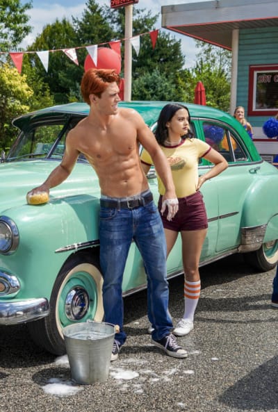Archie's Abs: Car Wash Edition - Riverdale Season 4 Episode 3