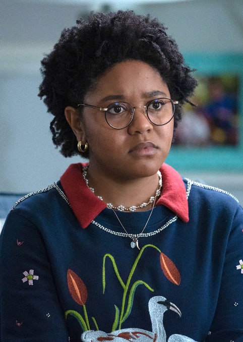 Beth talking - Stargirl Season 2 Episode 7