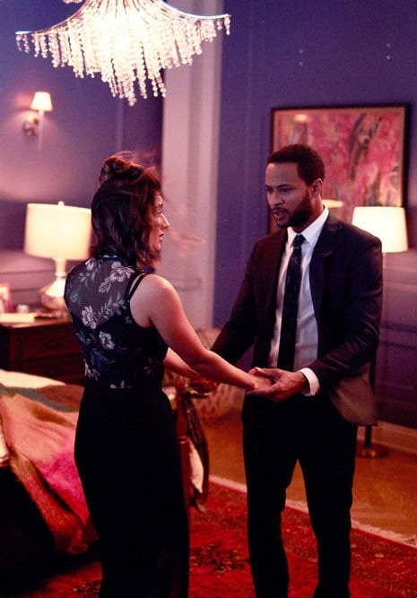 The Happy Couple - SurrealEstate Season 1 Episode 9