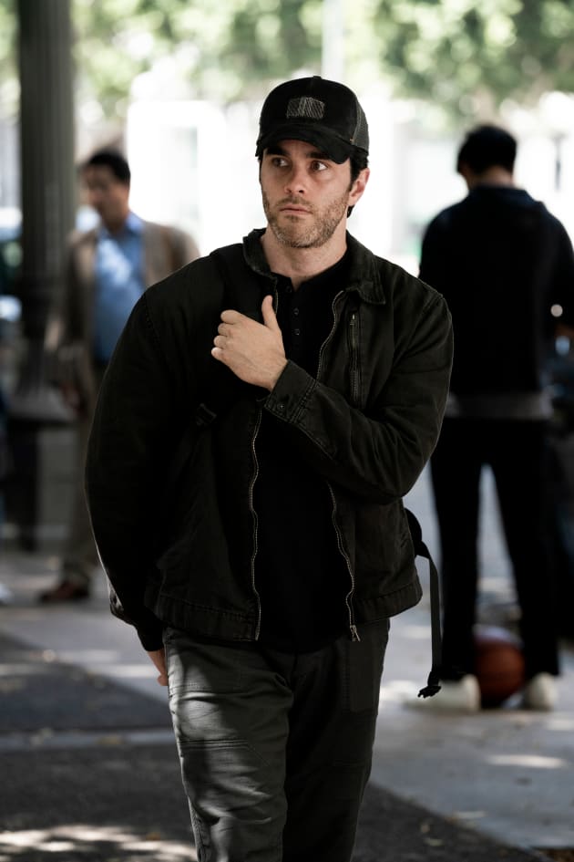 On the Move - Criminal Minds: Evolution Season 1 Episode 3
