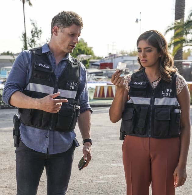 Send in the Clowns - CSI: Vegas Season 1 Episode 6