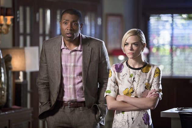 Serious Couple - Hart of Dixie Season 4 Episode 9
