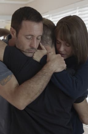Family Hug - Hawaii Five-0 Season 9 Episode 12
