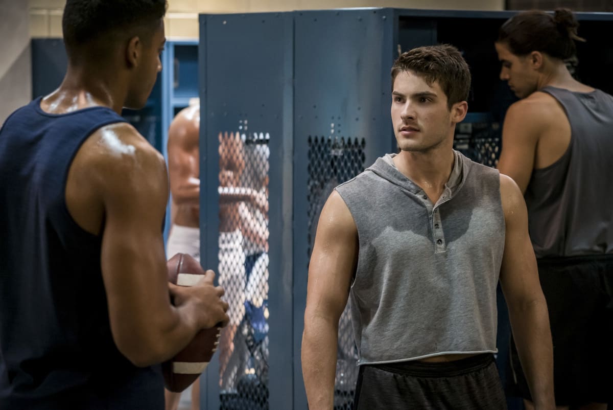 All american season discount 3 episode 1 putlocker
