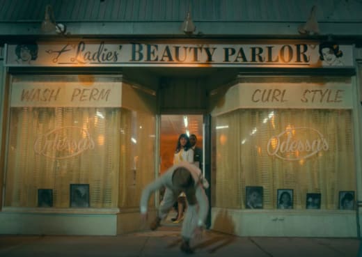Allison and Unwanted Company - The Umbrella Academy Season 2 Episode 1