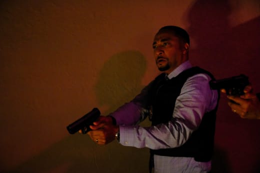 Henderson Has a Lead - Black Lightning