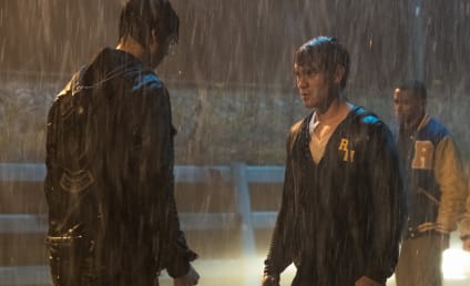 Riverdale Season 2 Episode 4 Review: Chapter Seventeen: The Town That Dreaded Sundown