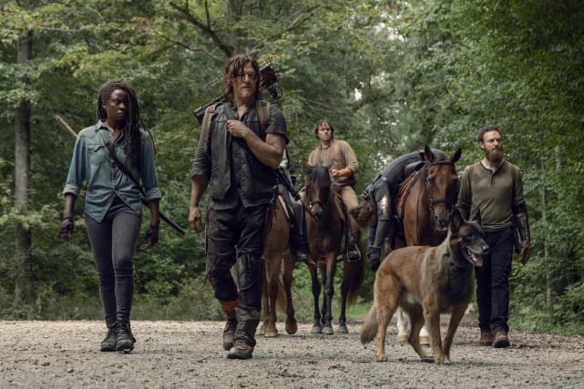Something Out There - The Walking Dead Season 9 Episode 9