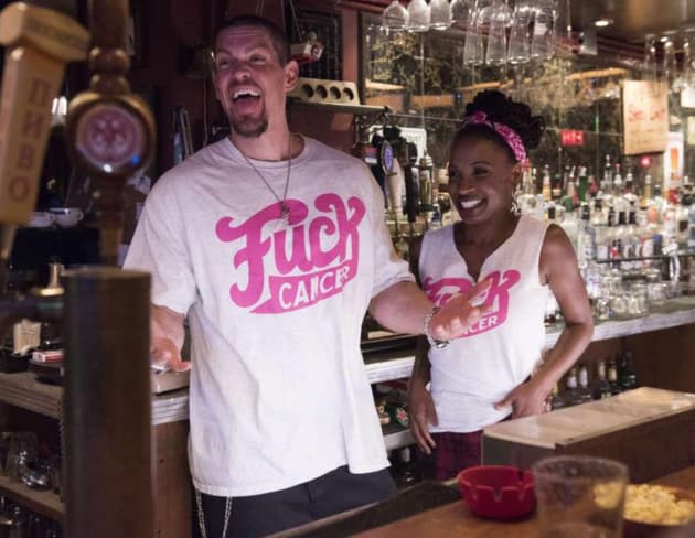 Kev and V are Back Behind the Bar! - Shameless Season 8 Episode 2