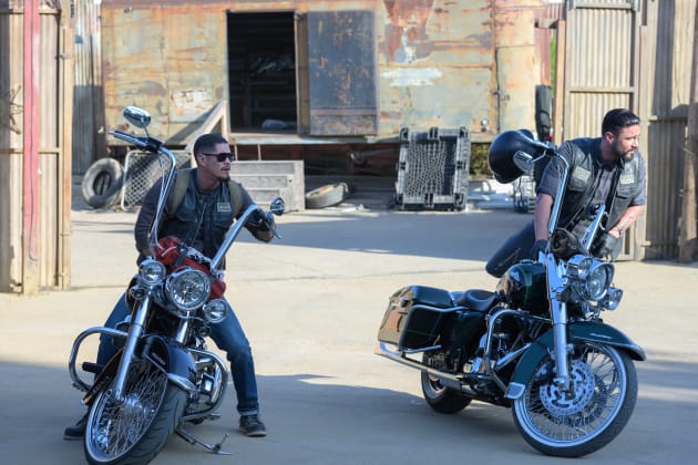 Brotherly Bond - Mayans M.C. Season 2 Episode 5