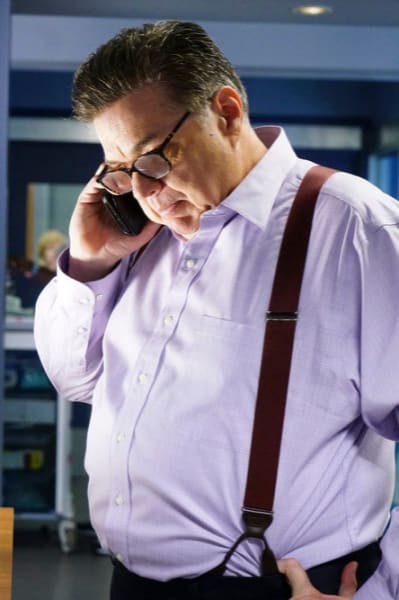 (TALL) Dr. Charles Takes a Call - Chicago Med Season 5 Episode 1