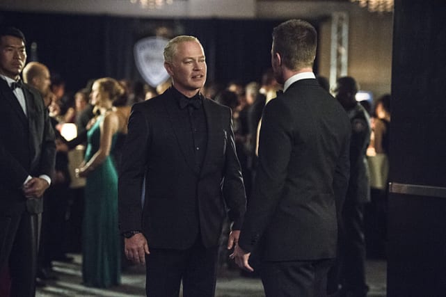 Unexpected Guest - Arrow Season 4 Episode 7