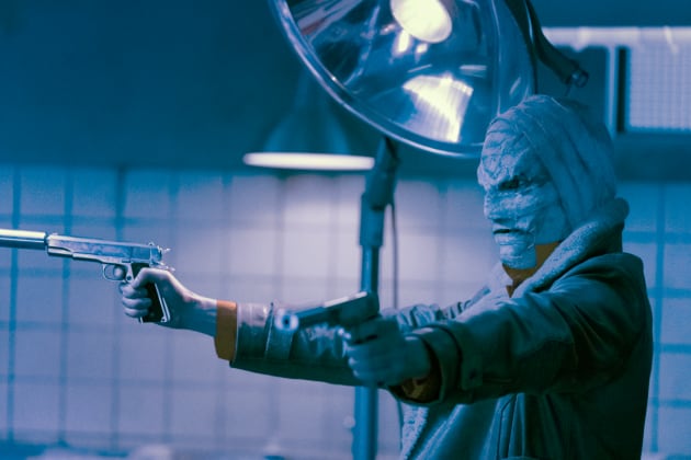 Hush At the Ready - Batwoman Season 1 Episode 19