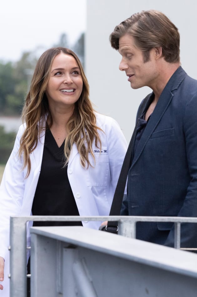 Watch Grey s Anatomy Online Season 19 Episode 1 TV Fanatic