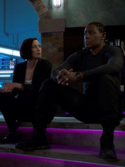 Alex and J'onn - Supergirl Season 6 Episode 3
