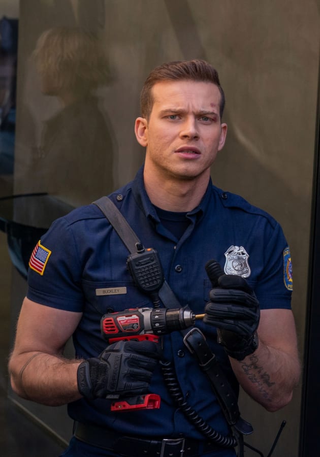 Brooklyn 99 season 5 episode 15 online outlet