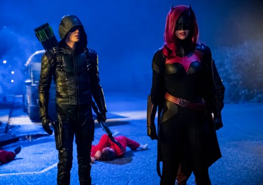 Arrow and Batwoman Season 7 Episode 9